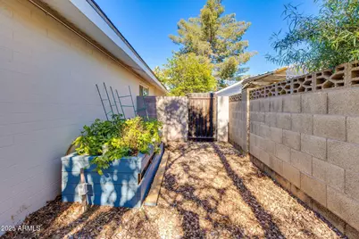 3961 E Becker Lane, Phoenix, AZ 85028 - Photo 45