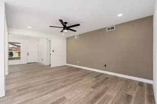 5652 W Brown St, Glendale, AZ 85302 - Photo 9