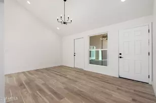 5652 W Brown St, Glendale, AZ 85302 - Photo 5