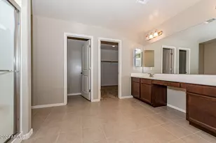 2729 E Dunbar Dr, Phoenix, AZ 85042 - Photo 19