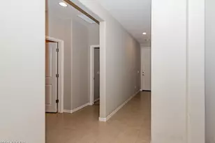 2729 E Dunbar Dr, Phoenix, AZ 85042 - Photo 3