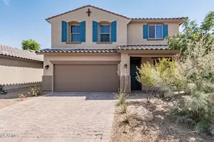 2729 E Dunbar Dr, Phoenix, AZ 85042 - Photo 1
