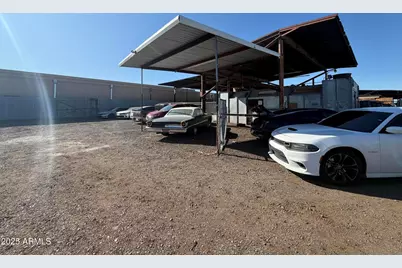 921 N Dysart Road, Avondale, AZ 85323 - Photo 5