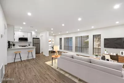 5217 N 24th Street #104, Phoenix, AZ 85016 - Photo 1