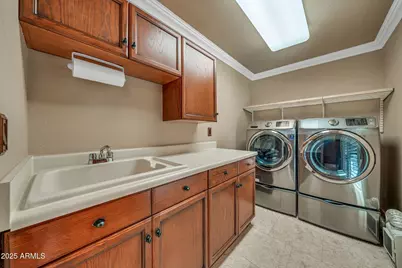 1139 E Coral Gables Drive, Phoenix, AZ 85022 - Photo 29