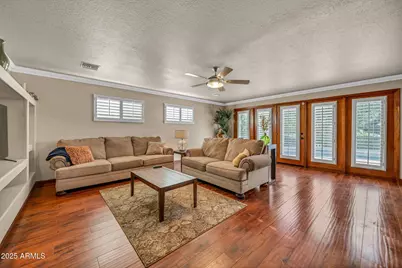 1139 E Coral Gables Drive, Phoenix, AZ 85022 - Photo 19