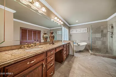 1139 E Coral Gables Drive, Phoenix, AZ 85022 - Photo 45