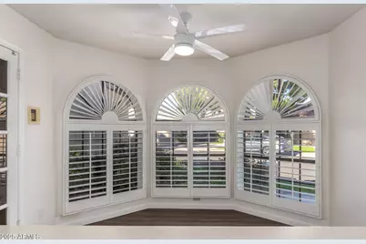 11845 N 40th Place, Phoenix, AZ 85028 - Photo 11