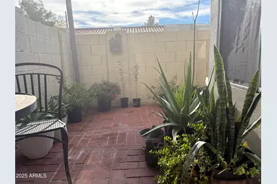 3203 W Loma Lane #5, Phoenix, AZ 85051 - Photo 9