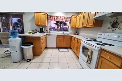 10781 W Guaymas Drive, Arizona City, AZ 85123 - Photo 7