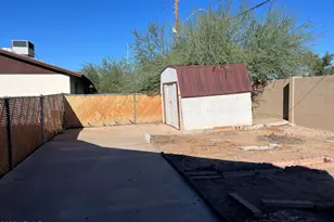 10801 N 43rd Dr, Glendale, AZ 85304 - Photo 29