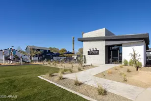 9117 N 181st Ave, Waddell, AZ 85355 - Photo 7