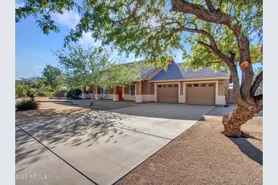 1703 E Maddock Road, Phoenix, AZ 85086 - Photo 5