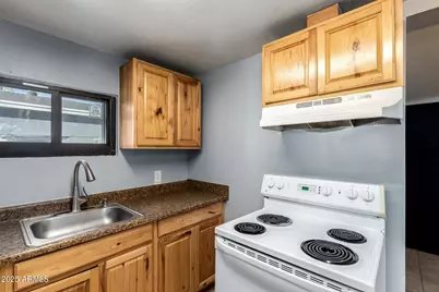 1920 W Tonto Street #1, Phoenix, AZ 85009 - Photo 11