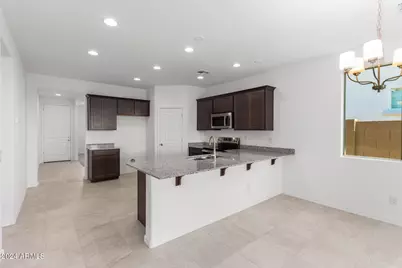 8917 W Orange Drive, Glendale, AZ 85305 - Photo 9