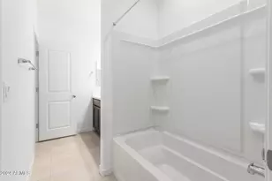 8917 W Orange Dr, Glendale, AZ 85305 - Photo 33