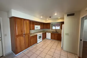 10402 E Regal Dr, Sun Lakes, AZ 85248 - Photo 3