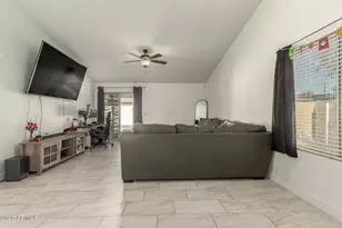 6826 W Crittenden Ln, Phoenix, AZ 85033 - Photo 5