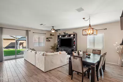 242 W Pacific Drive, Casa Grande, AZ 85122 - Photo 7