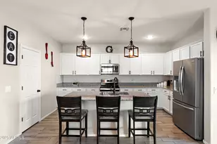 242 W Pacific Dr, Casa Grande, AZ 85122 - Photo 3