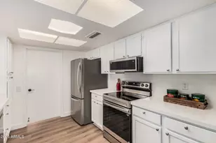 12719 W Crystal Lake Dr, Sun City West, AZ 85375 - Photo 13