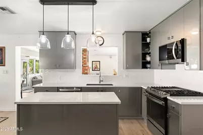 8051 N 14th Avenue, Phoenix, AZ 85021 - Photo 7