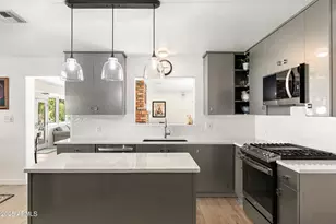 8051 N 14th Ave, Phoenix, AZ 85021 - Photo 7