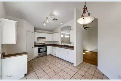 1401 S 107th Drive, Avondale, AZ 85323 - Photo 3