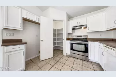 1401 S 107th Drive, Avondale, AZ 85323 - Photo 5