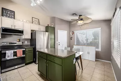 1675 E Robin Lane, Gilbert, AZ 85296 - Photo 9