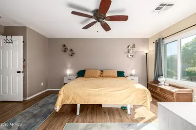 1675 E Robin Lane, Gilbert, AZ 85296 - Photo 11