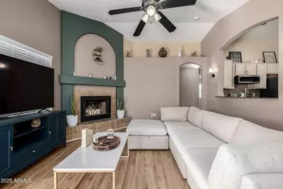 1675 E Robin Lane, Gilbert, AZ 85296 - Photo 5