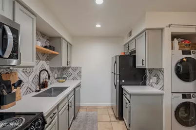 3402 N 32nd Street #163, Phoenix, AZ 85018 - Photo 9