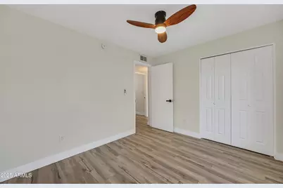 6605 N 46th Lane, Glendale, AZ 85301 - Photo 17
