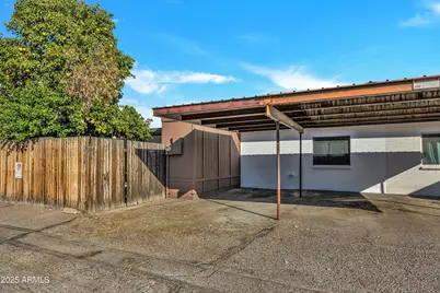 6605 N 46th Lane, Glendale, AZ 85301 - Photo 23