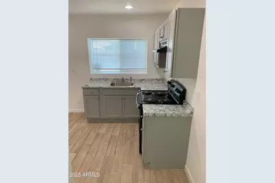 1759 W Hadley Street #C, Phoenix, AZ 85007 - Photo 3