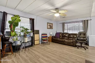 7300 N 51st Ave, Glendale, AZ 85301 - Photo 9