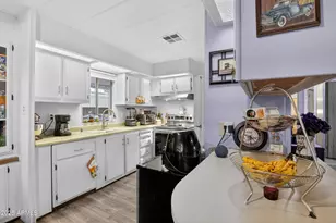 7300 N 51st Ave, Glendale, AZ 85301 - Photo 3