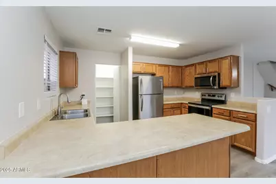 41675 W Warren Lane, Maricopa, AZ 85138 - Photo 5