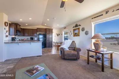 45409 W Luray Road, Wickenburg, AZ 85390 - Photo 7