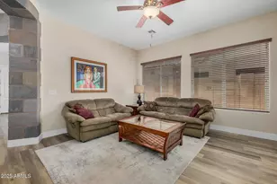 1836 E Desert Ln, Phoenix, AZ 85042 - Photo 9