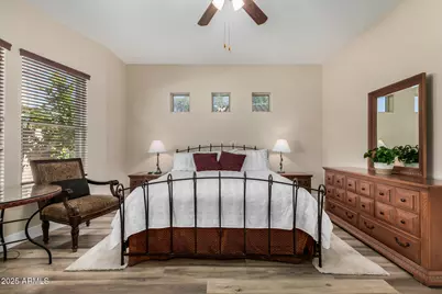 1836 E Desert Lane, Phoenix, AZ 85042 - Photo 23