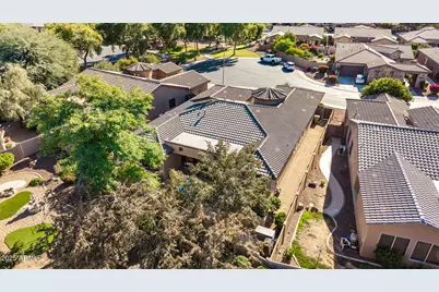 1836 E Desert Lane, Phoenix, AZ 85042 - Photo 57