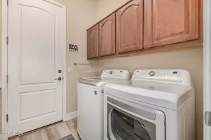 1836 E Desert Ln, Phoenix, AZ 85042 - Photo 37