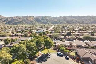 1836 E Desert Ln, Phoenix, AZ 85042 - Photo 61