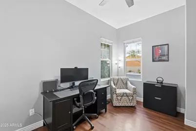 10249 W Hedge Hog Place, Peoria, AZ 85383 - Photo 35