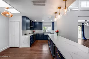 1902 E Linger Ln, Phoenix, AZ 85020 - Photo 3