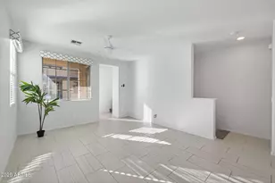 1733 E Bridgeport Pkwy, Gilbert, AZ 85295 - Photo 11