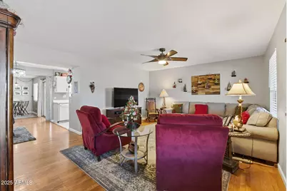 10001 W Burns Drive, Sun City, AZ 85351 - Photo 11