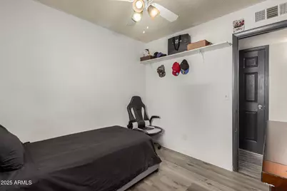 807 E Dolphin Avenue, Mesa, AZ 85204 - Photo 19